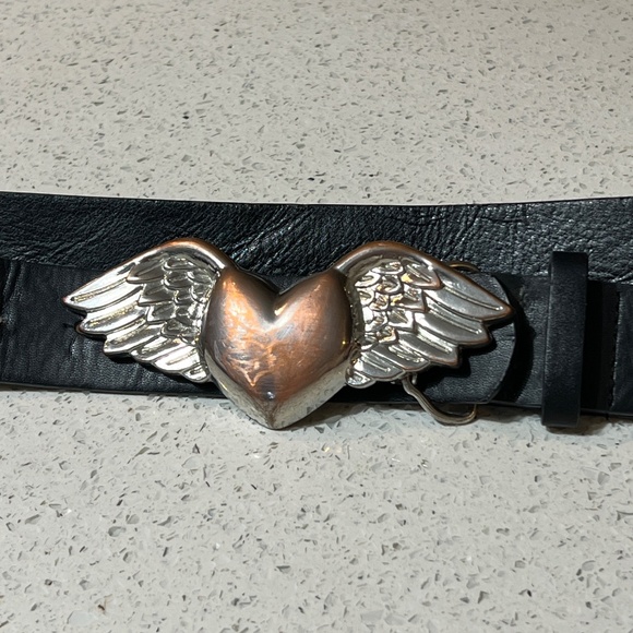 Winged Heart Buckle on Dark Brown Leather Belt 1 1/2" Wide - Picture 3 of 10